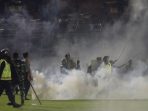 foto-foto-kerusuhan-di-stadion-kanjuruhan-127-orang-tewas-3